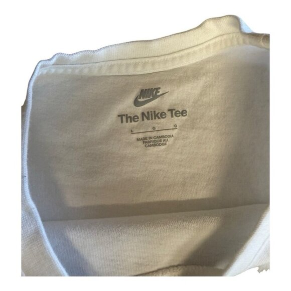 Nike Mens The Nike Tee with Logo~Size L~White Shirt with Red Black Logo - Picture 7 of 8